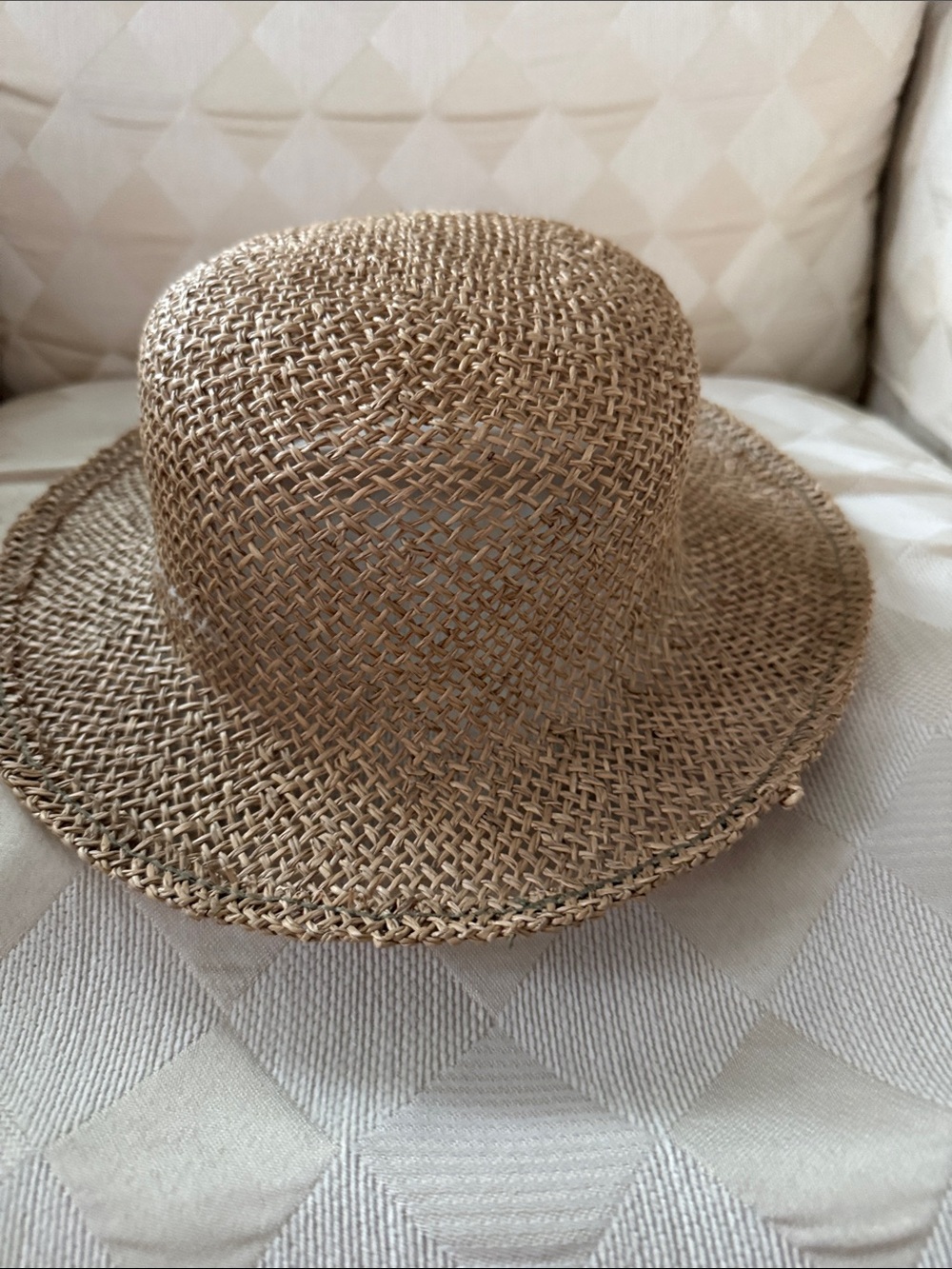 Natural Straw Sun Hat - Lightweight Women's Beach Hat